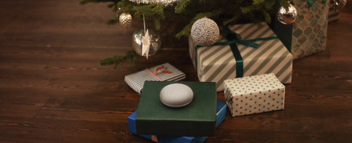 Google Nest Mini - sapin de Noël