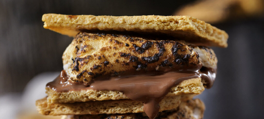 Recette secrète de Mme Claus : Biscuit sandwich au chocolat et à la guimauve